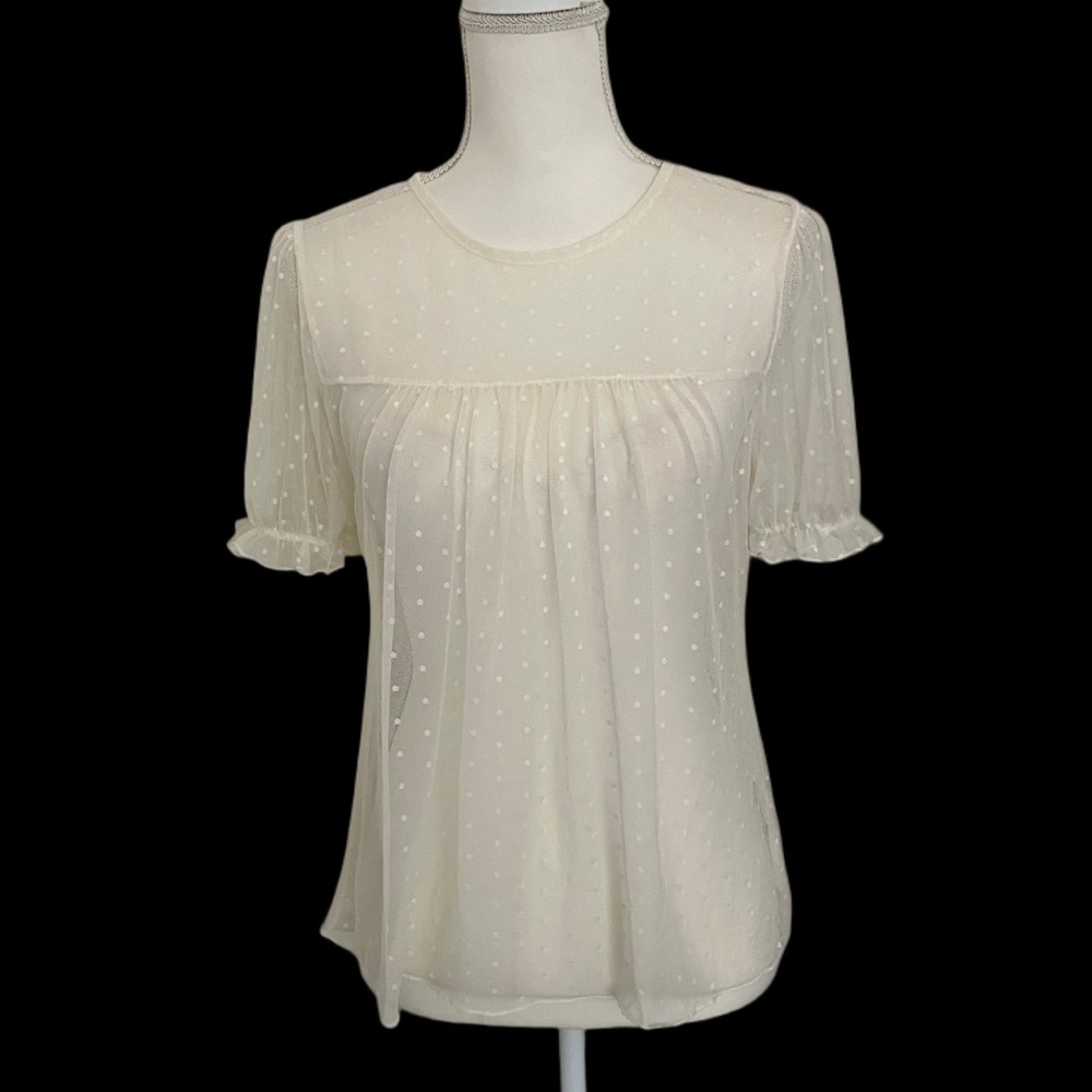 YK2 Wild love Cream Women's stretch with puff short sleeves Top Size:M